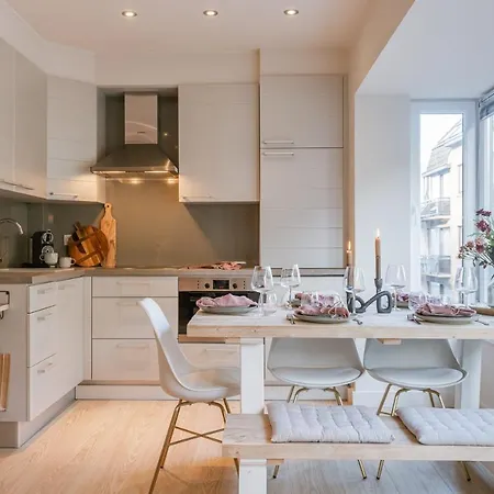 Beautiful And Charming Nearby