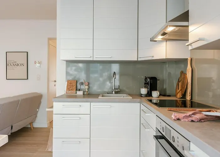 Beautiful And Charming Nearby Мініготель *