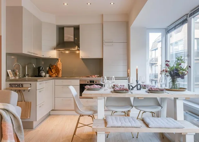 Beautiful And Charming Nearby