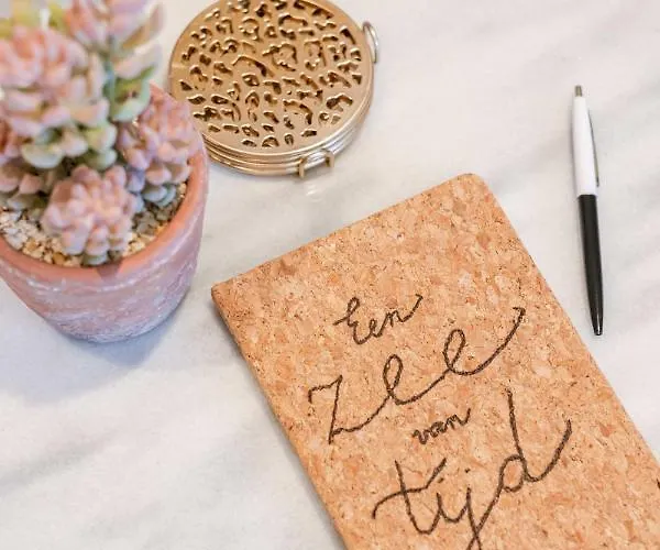 Beautiful And Charming Nearby *